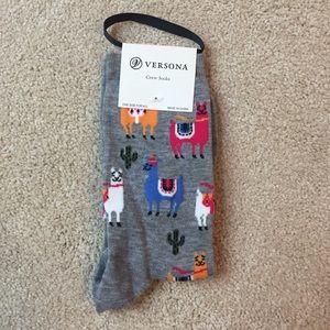 Versona Llama Crew Socks